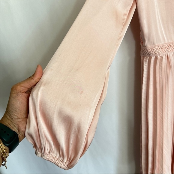 Bardot Women's Long Sleeves Satin Olivia Crochet Lace Minidress sz 10/L - Picture 15 of 16